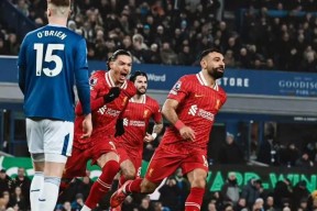 九游会关于萨拉赫意外战胜巴黎圣日耳曼，晋级下一阶段引爆全场！比赛高潮迭起的信息